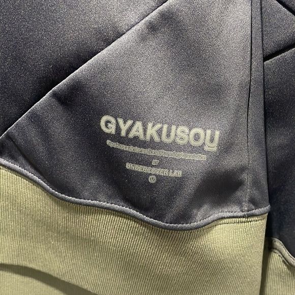 NIKExGYAKUSOU NWOT Women’s XL fits as a Large Running Zip Hoodie| Plum Purple - Picture 4 of 12